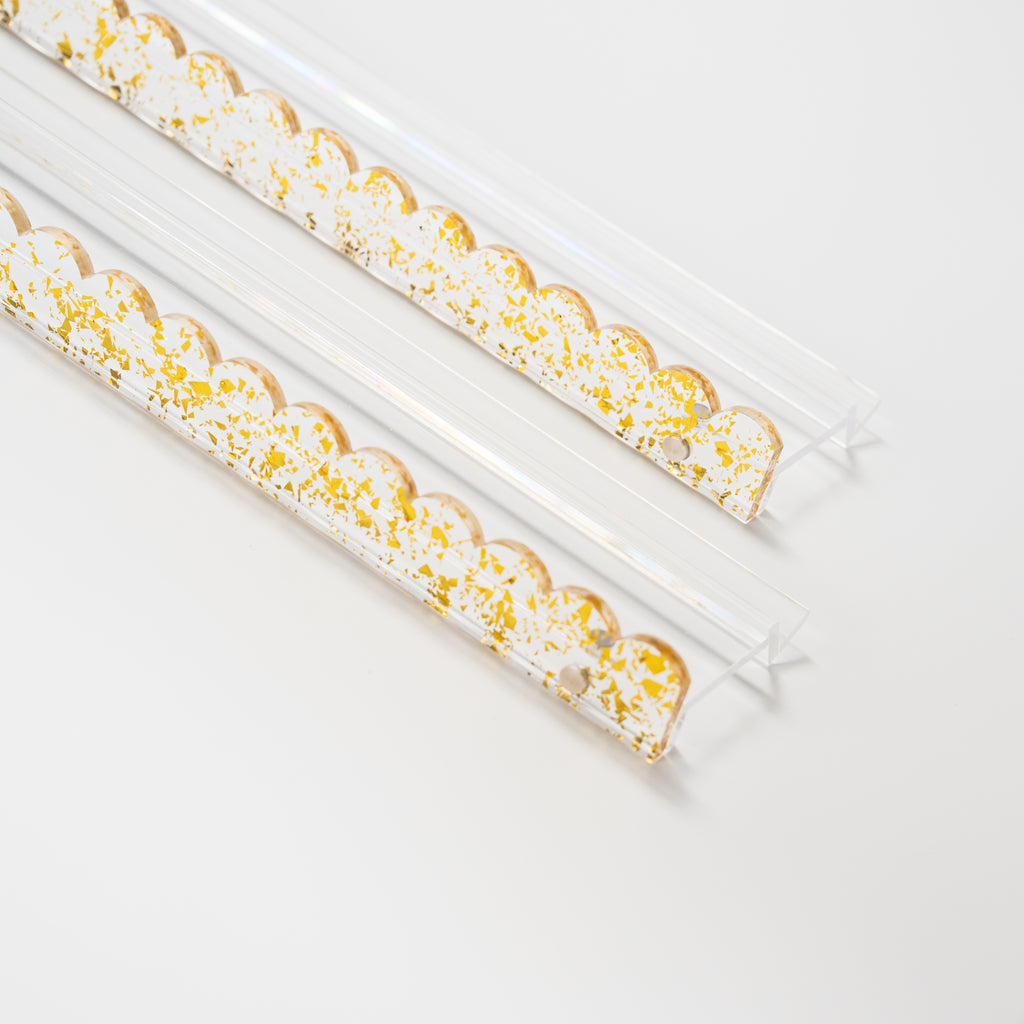 Mahjong Premium Acrylic Racks set - 4 Clear Racks & 4 Magnetic Gilded Glitter Pushers (6 mm Thick) with a Complimentary Velvet Racks Bag Included