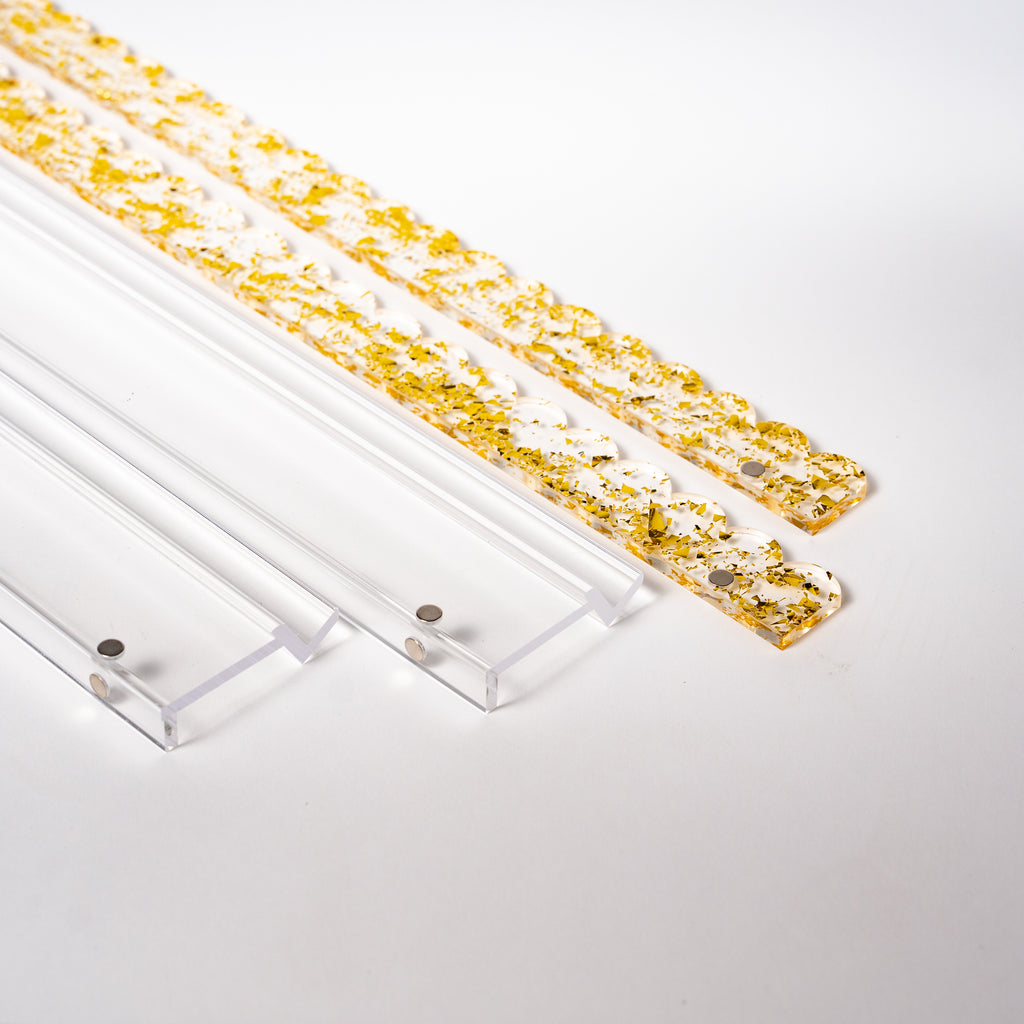Mahjong Premium Acrylic Racks set - 4 Clear Racks & 4 Magnetic Gilded Glitter Pushers (6 mm Thick) with a Complimentary Velvet Racks Bag Included