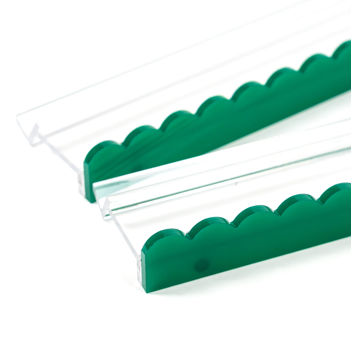 Mahjong Premium Acrylic Racks Set — Clear Racks with Dark Green Scalloped Pushers