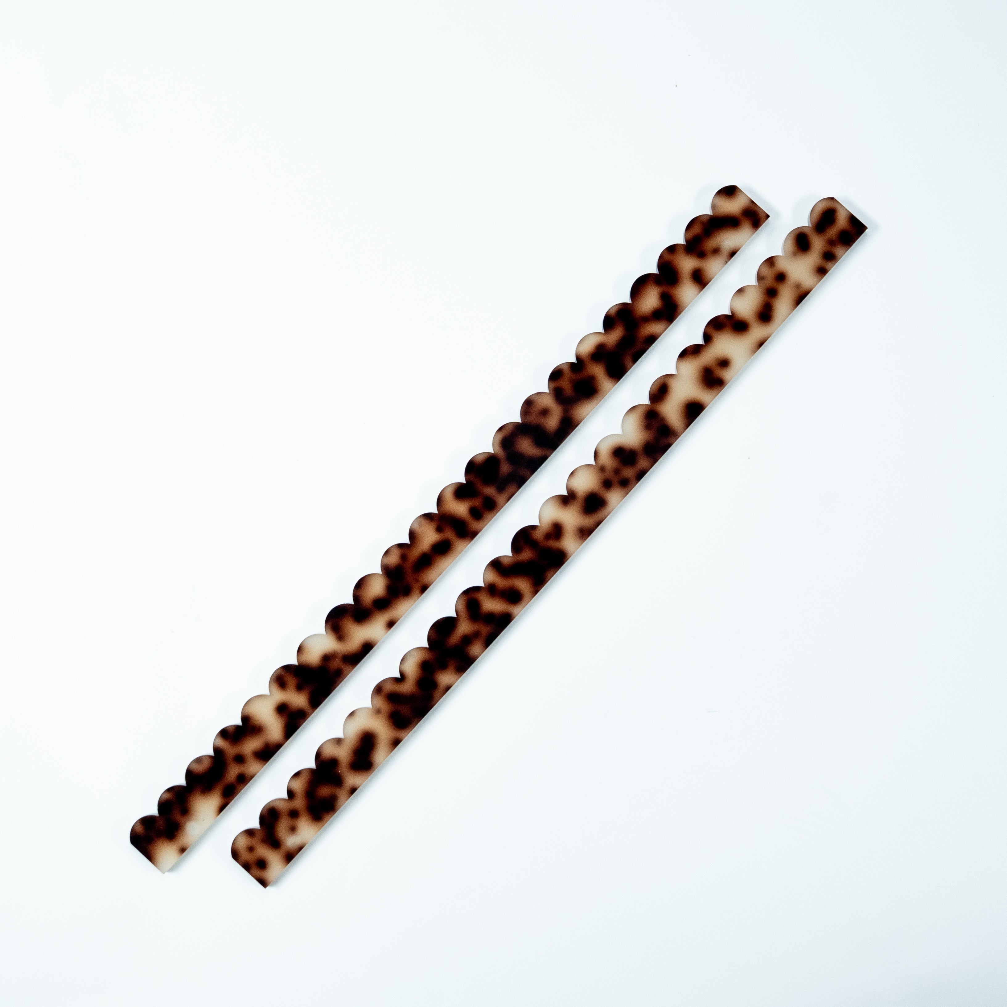 Mahjong Premium Acrylic Racks set - 4 Clear Racks & 4 Magnetic Light Brown Tortoiseshell Pushers (6 mm Thick) with a Complimentary Velvet Racks Bag Included (Copy)