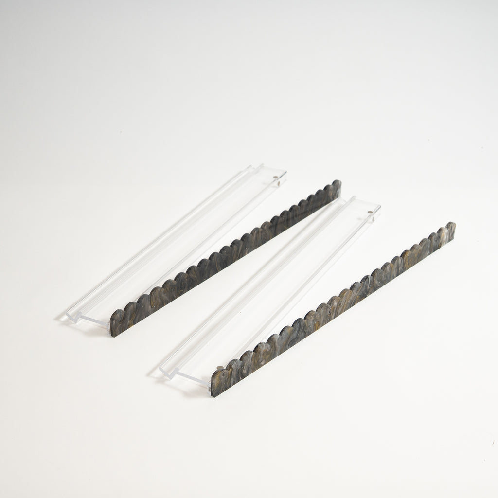 Mahjong Premium Acrylic Racks Set — Clear Racks with Obsidian Marble Scalloped Pushers