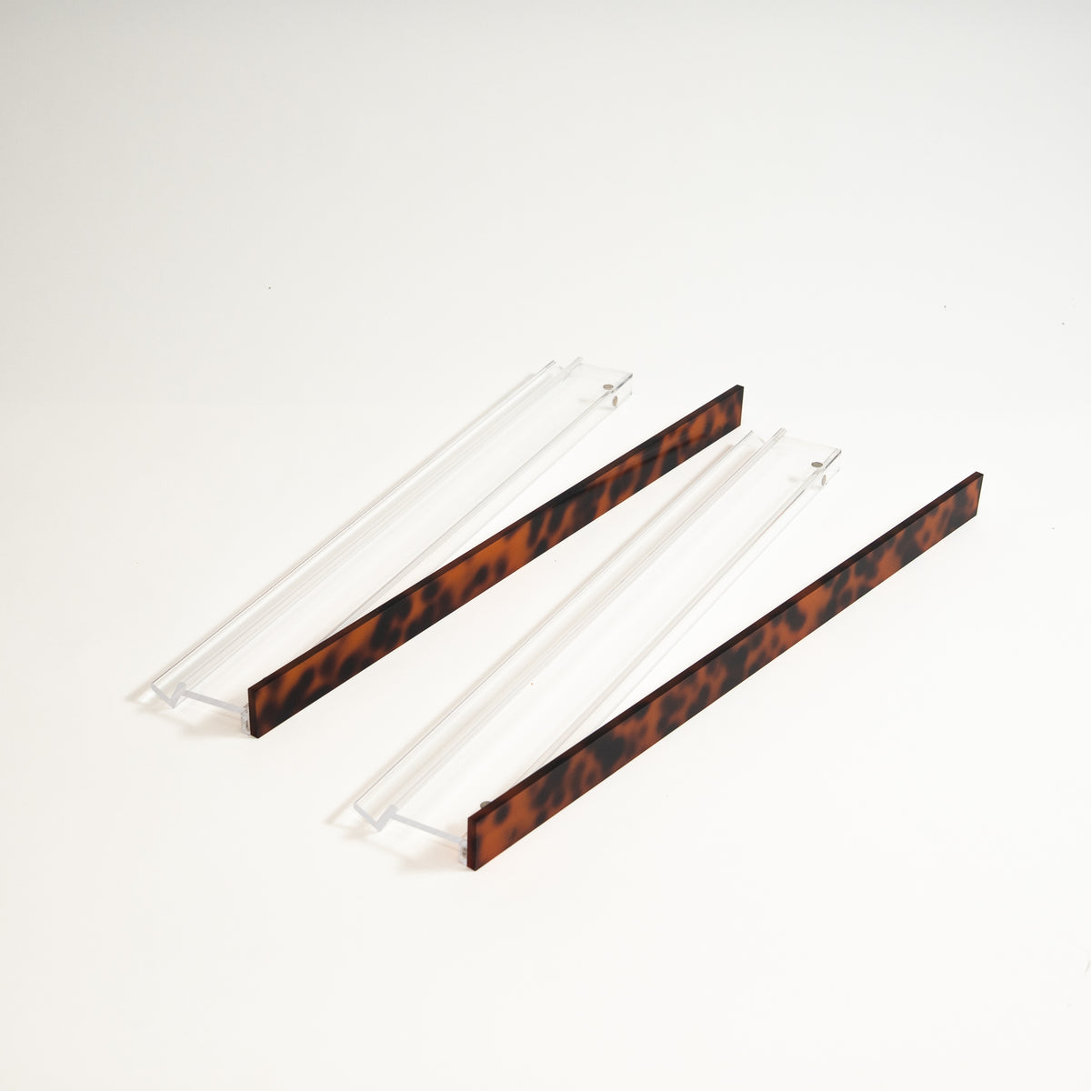 Mahjong Premium Acrylic Racks Set — Clear Racks with Tortoiseshell Straight Pushers
