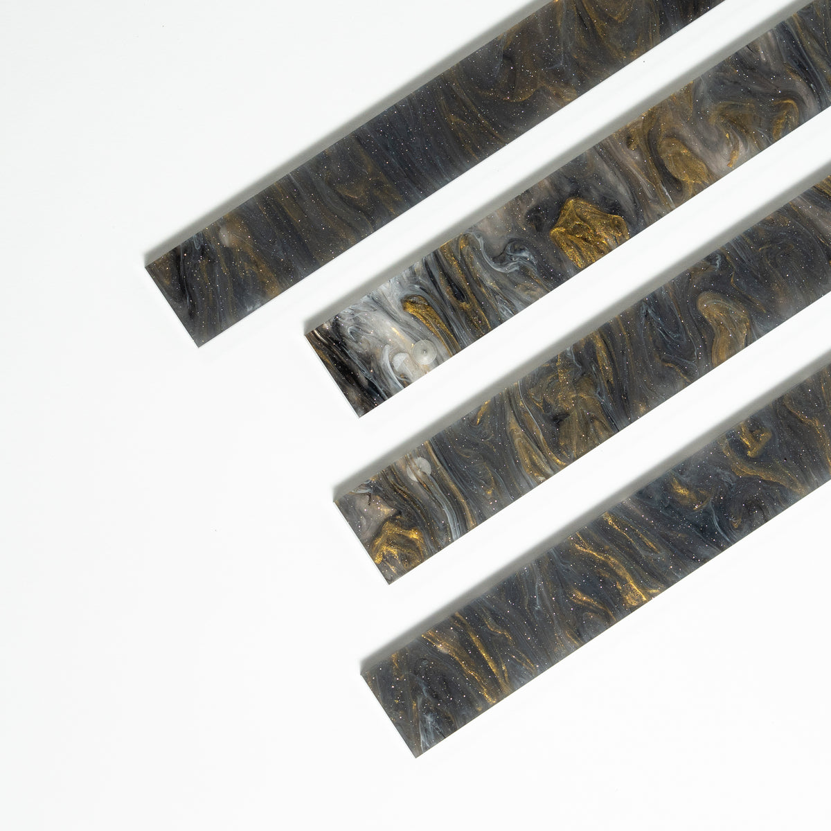 Mahjong Premium Acrylic Racks Set — Clear Racks with Obsidian Marble Straight Pushers