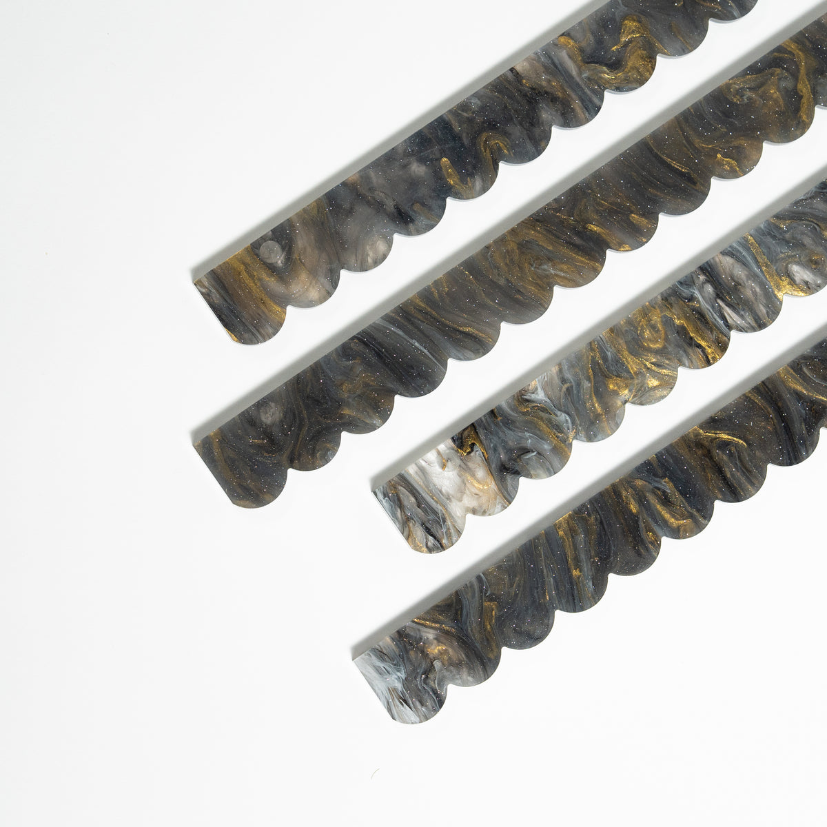 Mahjong Premium Acrylic Racks Set — Clear Racks with Obsidian Marble Scalloped Pushers