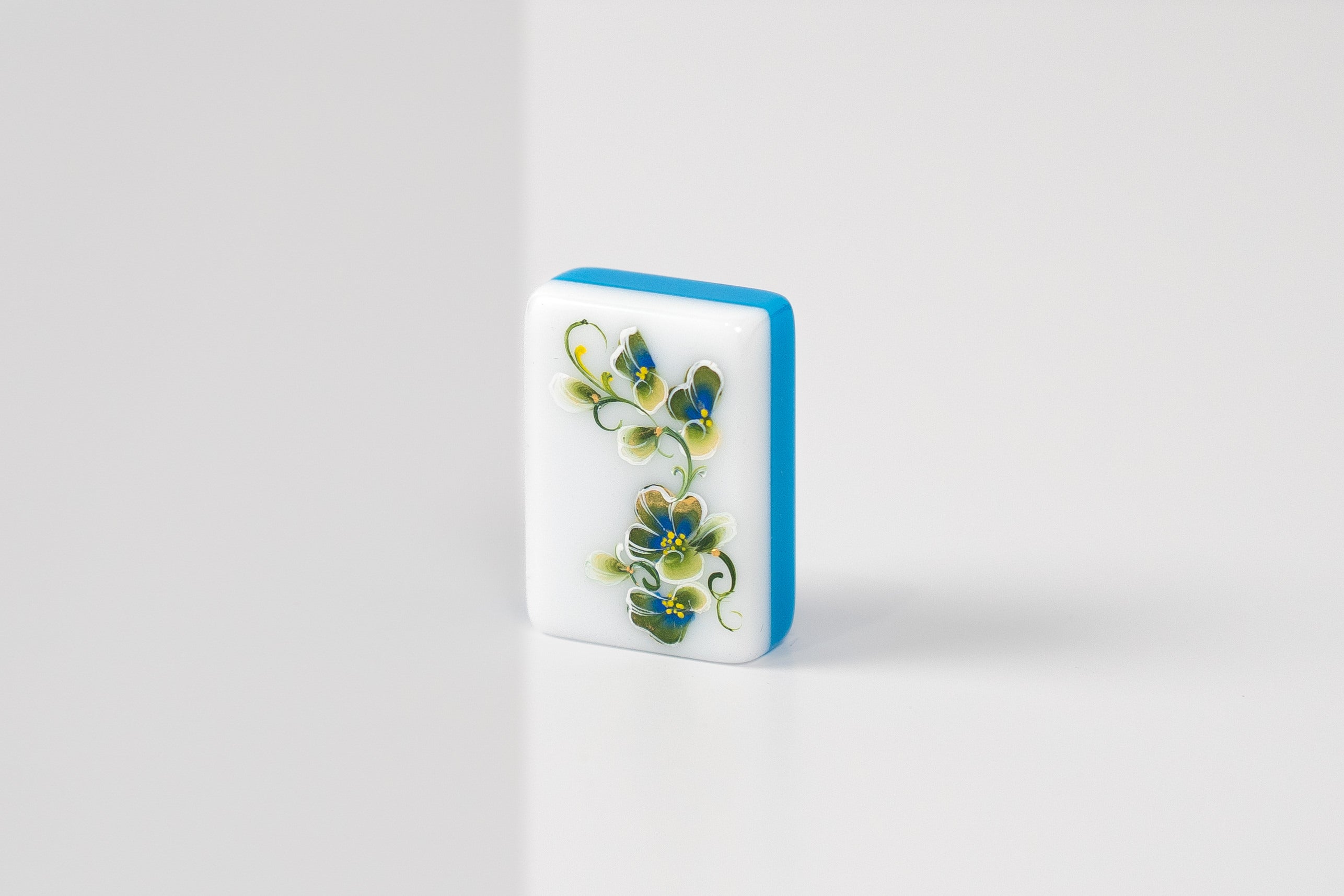 NEW- Royal Mahjong Mystery Tile – Royal Spring Series (Limited Edition)